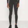 Puma Pamela Reif Elastic Leggings - Leggings - Black