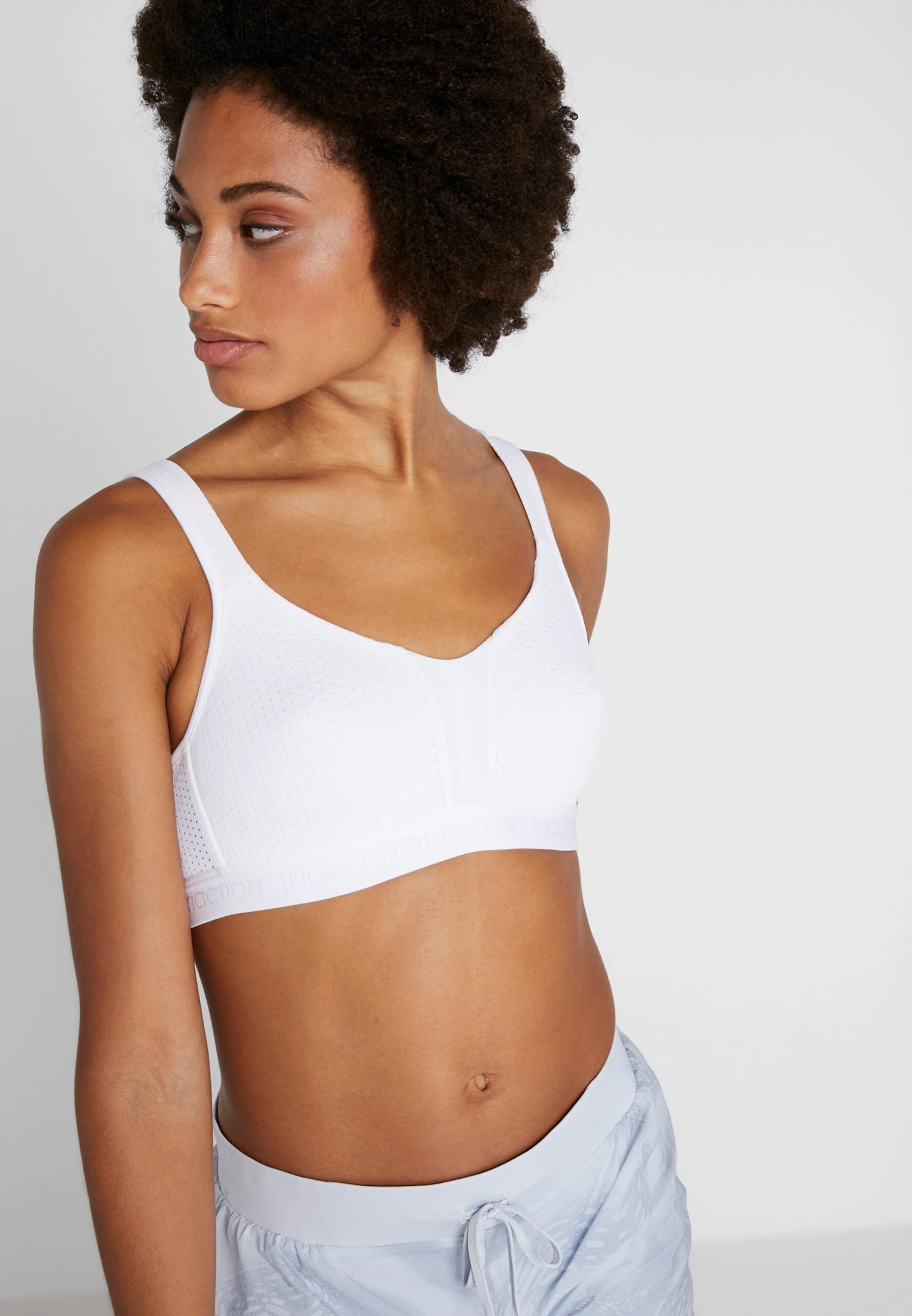 Triaction Energy Lite- High Support Sports Bra - White 8 Triaction Energy Lite- High Support Sports Bra - White - Image 6