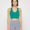 Athleta Aurora Seamless Crop Tank - Top - Emerald Green 1 Athleta Aurora Seamless Crop Tank - Top - Emerald Green -Deals Sport Girl Outfit Store 023eebc2b4ef4d078de8f511cebb69be