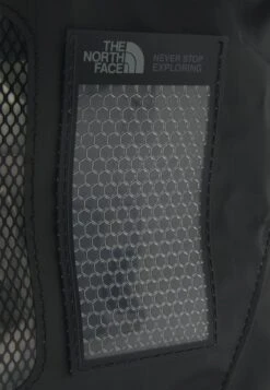 The North Face Base Camp Gear Box M Unisex - Holdall - Tnf Black/Tnf Black -Deals Sport Girl Outfit Store 02b5e922f8ac46cc9d50d130b172ec97