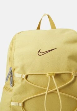 Nike Performance One - Rucksack - Wheat Gold -Deals Sport Girl Outfit Store 0389856ab8444ab3b5494d885681f9cf