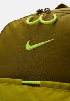 Nike Performance Hike Daypack Unisex - Rucksack - Olive Flak/Neutral Olive -Deals Sport Girl Outfit Store 03b1977a967d4803882b77368c39af58