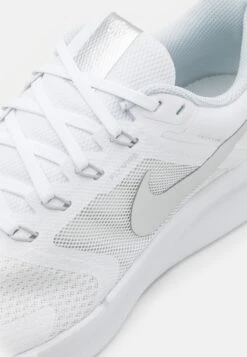 Nike Performance Run Swift 3 - Neutral Running Shoes - White/Metallic Silver/Pure Platinum -Deals Sport Girl Outfit Store 1683ad56d5004b548400531a361fc528