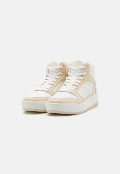 Kappa Training Shoe - Off-White/White -Deals Sport Girl Outfit Store 1ca397d4a20a43749c437484fc8c089a