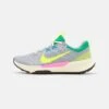 Nike Performance Juniper Trail 2 - Trail Running Shoes - Wolf Grey/Volt-Team Gold/Stadium Green/Pink Spell