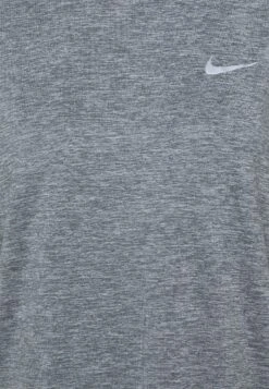 Nike Performance Crew - Long Sleeved Top - Smoke Grey/Lightt Smoke Grey/Heathre/Silver -Deals Sport Girl Outfit Store 28101d73fc75452fb7ec00f946bce4cf