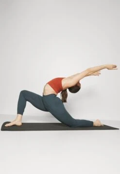 Morjim - Tracksuit Bottoms - Forest -Deals Sport Girl Outfit Store 2974a6a9537548408cd93dfb8ceb997d