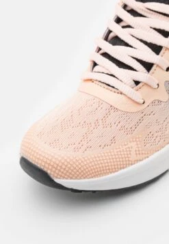 Champion Low Cut Shoe Strallo - Training Shoe - Pink/Black -Deals Sport Girl Outfit Store 2bc4b29be964452fa1baf515bd856f6c