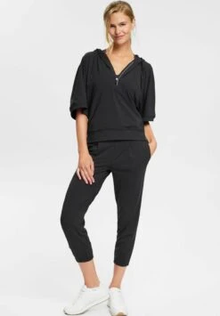 Tracksuit Bottoms - Black -Deals Sport Girl Outfit Store 3404c7bd83304ddda3d2c4e1fc3f5139