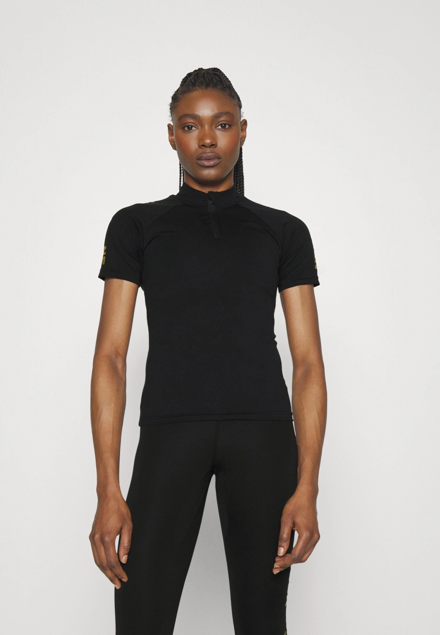 NEBBIA Women Compression Zipper Intense Ultimate - Polo Shirt - Black/Gold 3 NEBBIA Women Compression Zipper Intense Ultimate - Polo Shirt - Black/Gold
