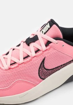 Nike Performance Legend Essential 3 - Training Shoe - Coral Chalk/Black/Sail -Deals Sport Girl Outfit Store 3d9dbc8cd68a426ab54c22abd9e4f192
