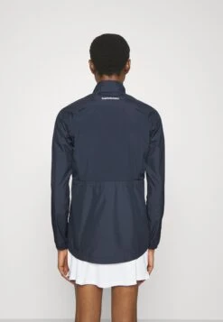 Peak Performance Jacket - Hardshell Jacket - Salute Blue -Deals Sport Girl Outfit Store 3e9ac616cc1c4c61a923b65d9b511e92