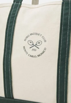 BJØRN BORG Ace Classic Tote - Sports Bag - Sycamore -Deals Sport Girl Outfit Store 4b8a8017e64d4cf3b5ee50669b5fcba7