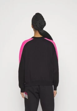 Champion Color Punch Crewneck - Sweatshirt - Black -Deals Sport Girl Outfit Store 4cc62b1d6cb04373b00a10fe7a3e3cb0