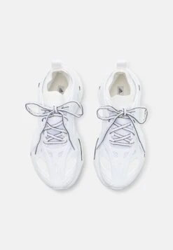 Asmc Solarglide - Minimalist Running Shoes - White -Deals Sport Girl Outfit Store 4d4d6efbd9f0404b9b500d5a893bae5d