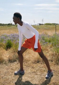 Columbia Redmond Iii - Hiking Shoes - Titanium/Red Canyon -Deals Sport Girl Outfit Store 4f7aabe270b645fc8e57c0e38862e4ca