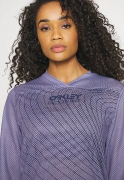 Oakley Long Sleeved Top - New Lilac -Deals Sport Girl Outfit Store 5360a1f5912b41b6a68acd8017e19514