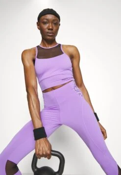 NEBBIA Bra Pro - Medium Support Sports Bra - Lila -Deals Sport Girl Outfit Store 5cb91172d56f4e439e256e22ac913c63