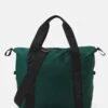 BJØRN BORG Classic - Sports Bag - Sycamore -Deals Sport Girl Outfit Store 63ae82ce4aea4eb1afb949dd7a6fcde7