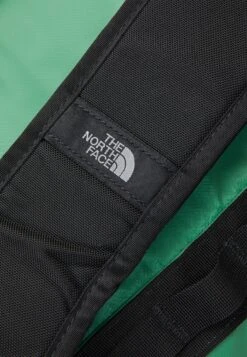 The North Face Base Camp Duffel M Unisex - Holdall - Deep Grass Green/Black 15 The North Face Base Camp Duffel M Unisex - Holdall - Deep Grass Green/Black -Deals Sport Girl Outfit Store 63c71f50569c4ab6b3d0f53c306d9158