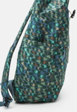 Patagonia Fieldsmith Roll Top Pack - Rucksack - Hemlock Green -Deals Sport Girl Outfit Store 758de7f573c3415982c5fc845d6c88c2