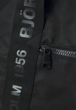 BJØRN BORG Classic - Sports Bag - Black Beauty -Deals Sport Girl Outfit Store 765c7596c3f34585bbcb06efa1211fcf