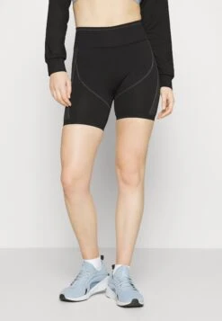 Puma Seamless Short - Sports Shorts