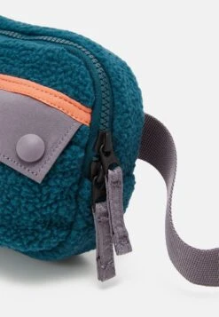 Columbia Helvetia™ Hip Pack Unisex - Bum Bag - Night Wave/Granite Purple -Deals Sport Girl Outfit Store 851ae70ad4b2482dadcf9e6f1be0ec79