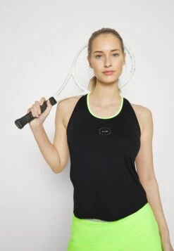 Endless Camiseta Iconic Tight - Top - Black/Green -Deals Sport Girl Outfit Store 855df9b65d2d4c519b397fdeec327818