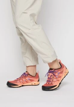 Columbia Vapor Vent - Hiking Shoes - Lychee/Purple Lotus -Deals Sport Girl Outfit Store 86d41c5ae58c4c3f9ee5cac8c55eaa88