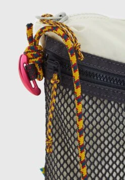 Klättermusen Algir Accessory Large Unisex - Across Body Bag - Cristal Green -Deals Sport Girl Outfit Store 8b79c031cea147638c72a956ad567b05