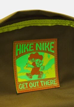 Nike Performance Hike Unisex - Rucksack - Olive Flak/Neutral Olive/(Atomic Green) -Deals Sport Girl Outfit Store 8c5f6968328b43d59c8e82f9df7b0245