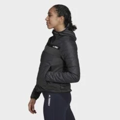 ADIDAS PERFORMANCE Mt Hybrid Ins J Hiking Foundation Aeroready_Warming - Running Jacket - Black -Deals Sport Girl Outfit Store 8e9629f53e894500888b59a9b9e67357