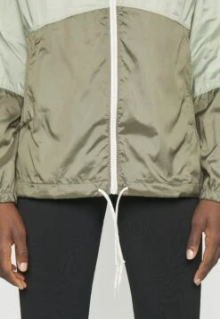 Columbia Flash Forward™ - Windbreaker -Deals Sport Girl Outfit Store 8e9fa840f79943f3991718abc6c1a8e5