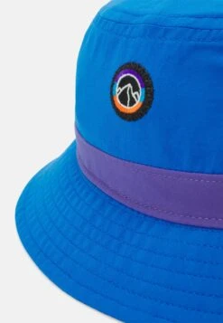 Patagonia Wavefarer Bucket Hat Unisex - Hat - Bayou Blue -Deals Sport Girl Outfit Store 9301f63f02f44e42b9b9736a58f06ba2