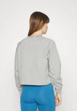 Champion Crewneck - Sweatshirt - Grey Melange -Deals Sport Girl Outfit Store 985d3c0a38394e1e8ecf12fe96ca9b03