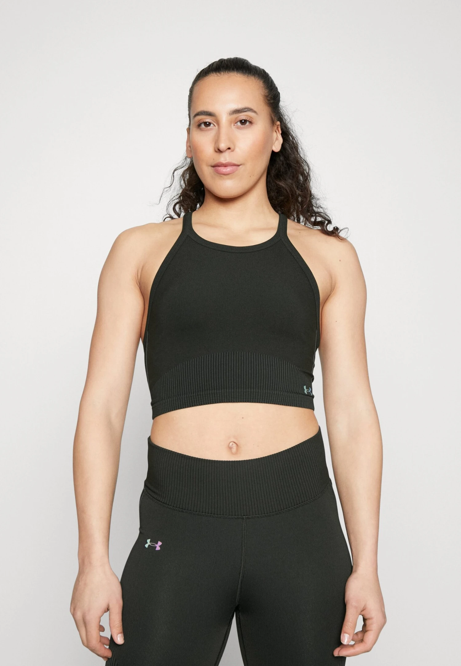 Under Armour Rush Seamless Tank - Medium Support Sports Bra - Black/Pitch Gray 3 Under Armour Rush Seamless Tank - Medium Support Sports Bra - Black/Pitch Gray