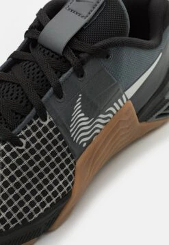 Nike Performance Metcon 8 Unisex - Training Shoe - Iron Grey/Phantom/Black/Med Brown/Smoke Grey -Deals Sport Girl Outfit Store b63d2ab1cedc407fb9b549184069a2d6