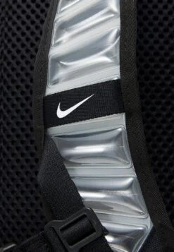 Nike Performance Utility Speed At Unisex - Rucksack - Black/White -Deals Sport Girl Outfit Store bc18eff5e4904052b78850b85b8df57f