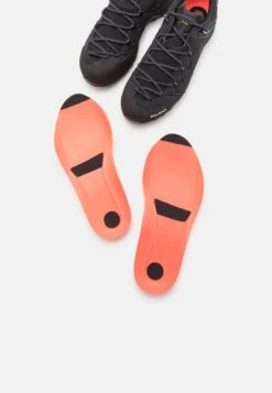 SALEWA Wildfire 2 Gtx - Climbing Shoes - Black 13 SALEWA Wildfire 2 Gtx - Climbing Shoes - Black -Deals Sport Girl Outfit Store bfb13e150c42436790f97d98a0ec900e