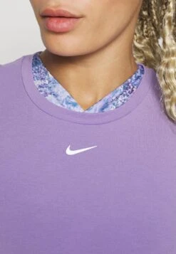 Nike Performance One Luxe Tank - Top - Space Purple -Deals Sport Girl Outfit Store c1e6c1c3576942d8b932c7e00bf2127c