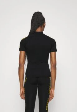 NEBBIA Women Compression Zipper Intense Ultimate - Polo Shirt - Black/Gold 11 NEBBIA Women Compression Zipper Intense Ultimate - Polo Shirt - Black/Gold -Deals Sport Girl Outfit Store c4fdaf8f4e4b497c8367536eabd2769e