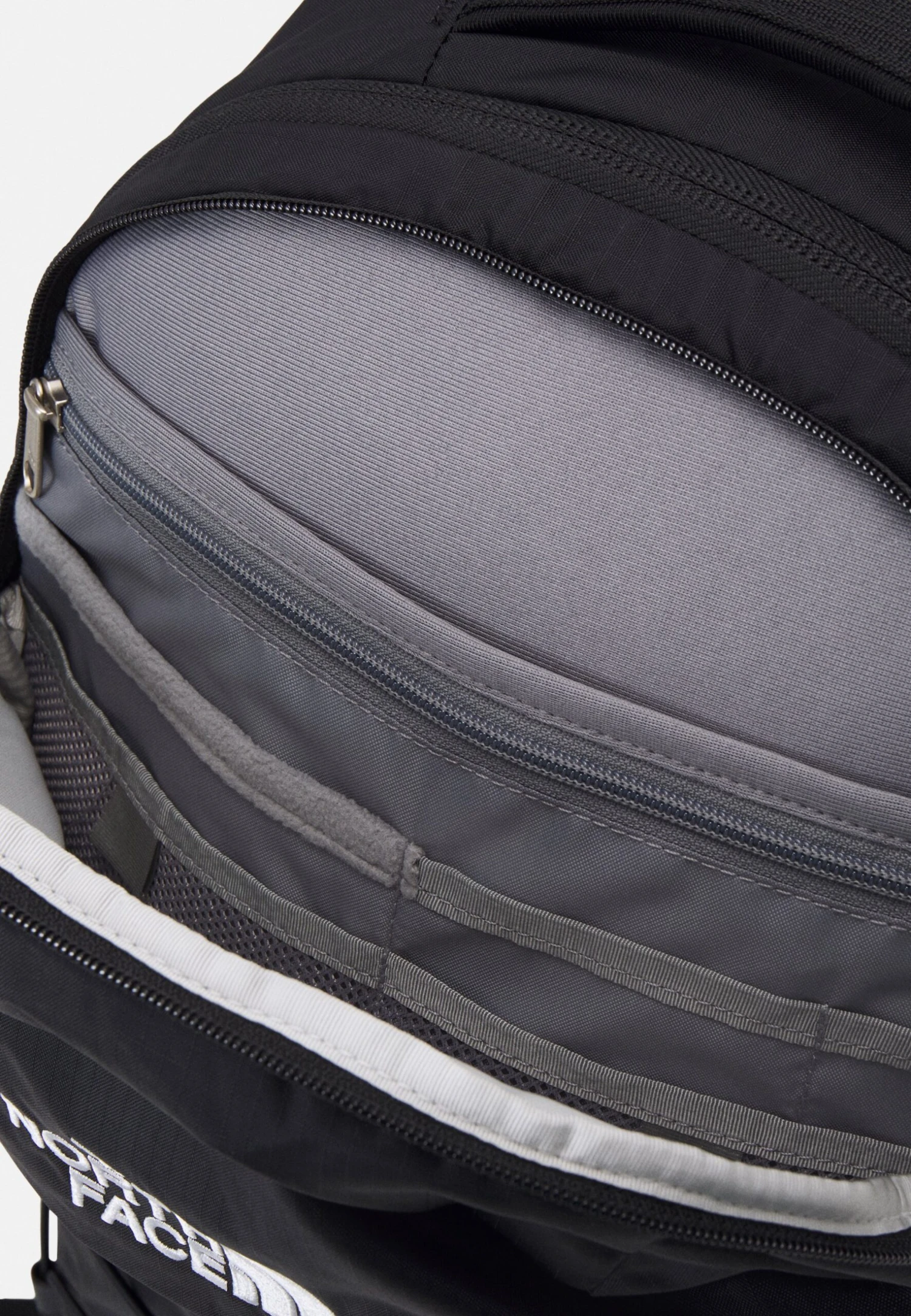 The North Face Borealis Unisex - Rucksack - Black 8 The North Face Borealis Unisex - Rucksack - Black - Image 6