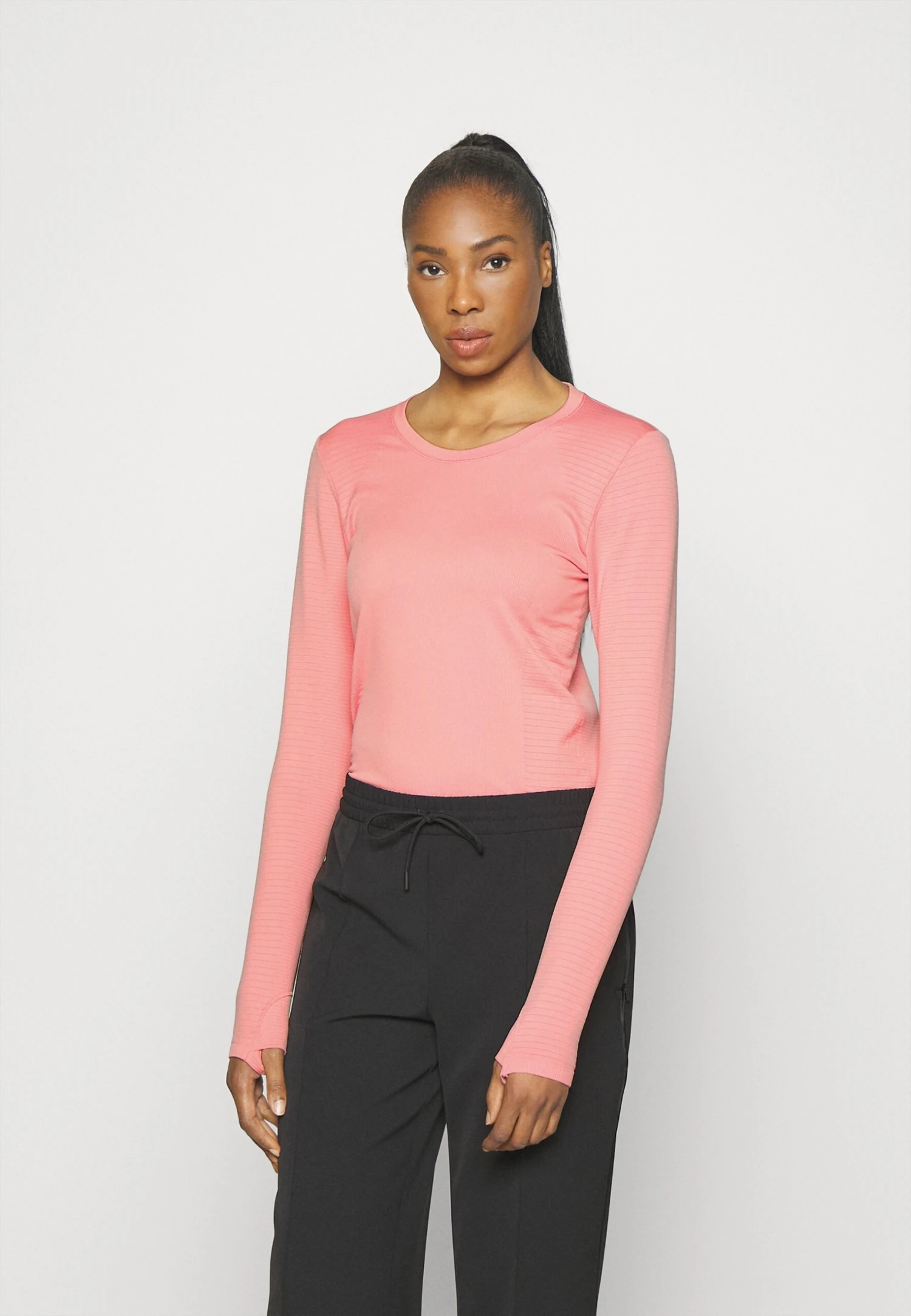 Athleta Flurry Blizzard Seamless - Long Sleeved Top - Conch Pink 3 Athleta Flurry Blizzard Seamless - Long Sleeved Top - Conch Pink