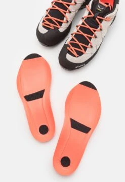 SALEWA Wildfire 2 Gtx - Hiking Shoes -Deals Sport Girl Outfit Store d3639920b05143ba95cfa9d743ac912b