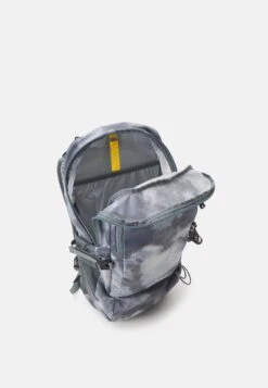 Jack Wolfskin Athmos Shape - Backpack - Silver All Over -Deals Sport Girl Outfit Store de6de858de8e4ae99a0fc7e023548975