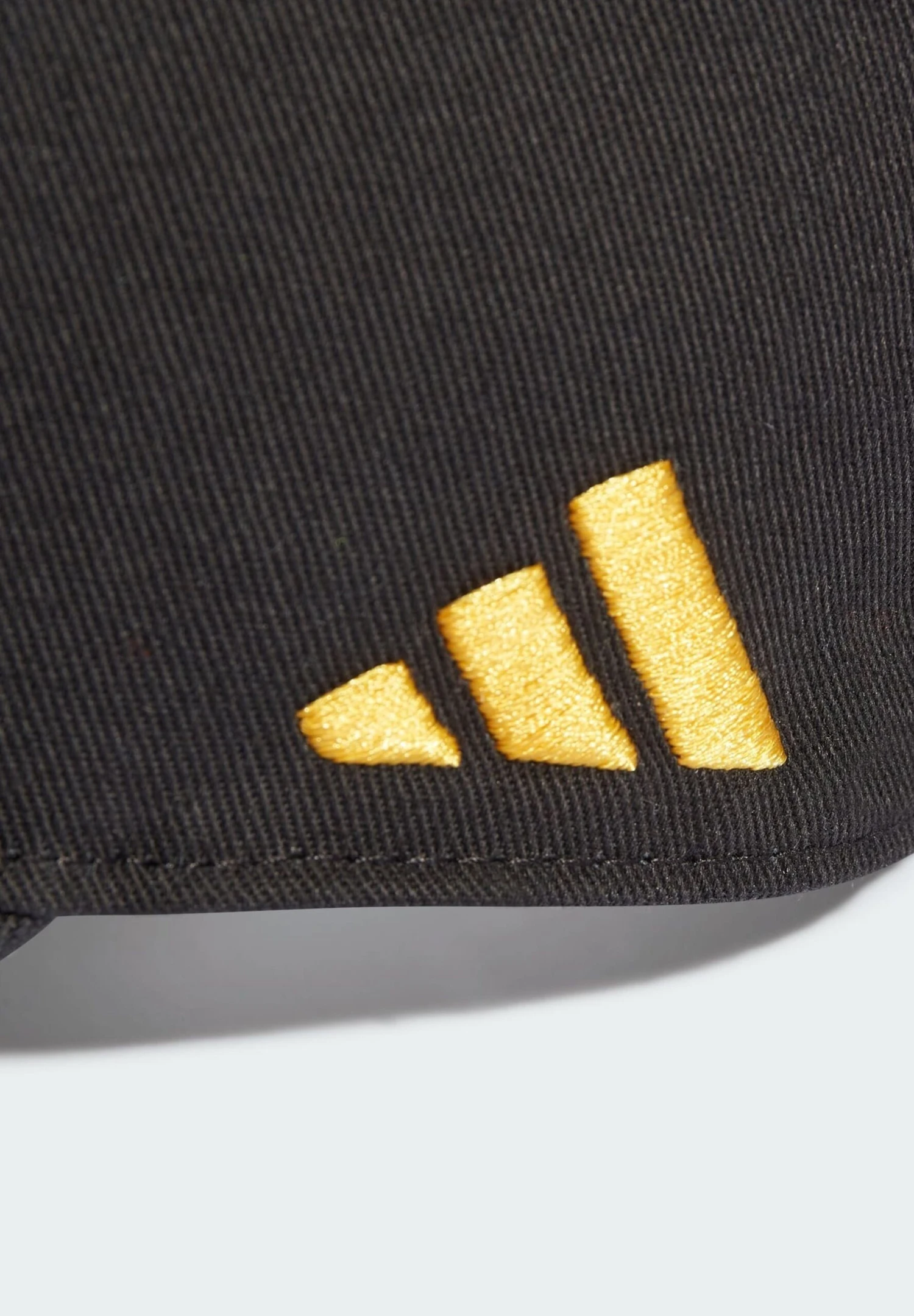 ADIDAS PERFORMANCE Juventus Baseball- Cap - Black/Bold Gold/White 6 ADIDAS PERFORMANCE Juventus Baseball- Cap - Black/Bold Gold/White - Image 4