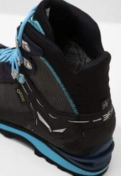 SALEWA Crow Gtx - Mountain Shoes - Premium Navy/Ethernal Blue -Deals Sport Girl Outfit Store eda5ccaf6bdb4d76bbd420cbc0f10f88