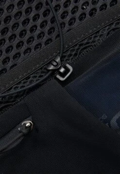 Salomon Active Skin 8 With Flasks Unisex - Hydration Rucksack - Black -Deals Sport Girl Outfit Store f73a34c425b347968c69ff9598c9cc72