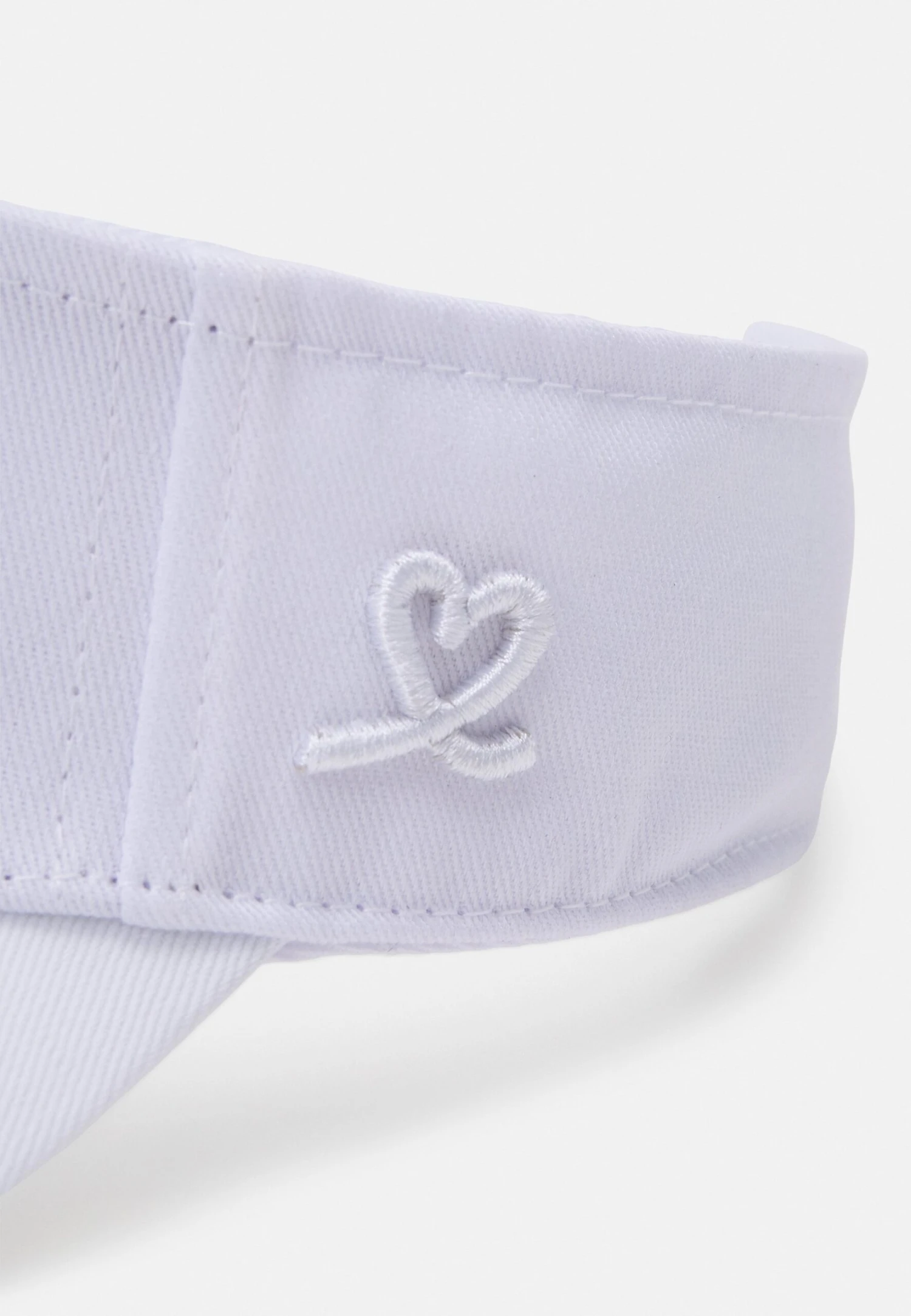 Daily Sports Daily Visor - Cap - White 6 Daily Sports Daily Visor - Cap - White - Image 4